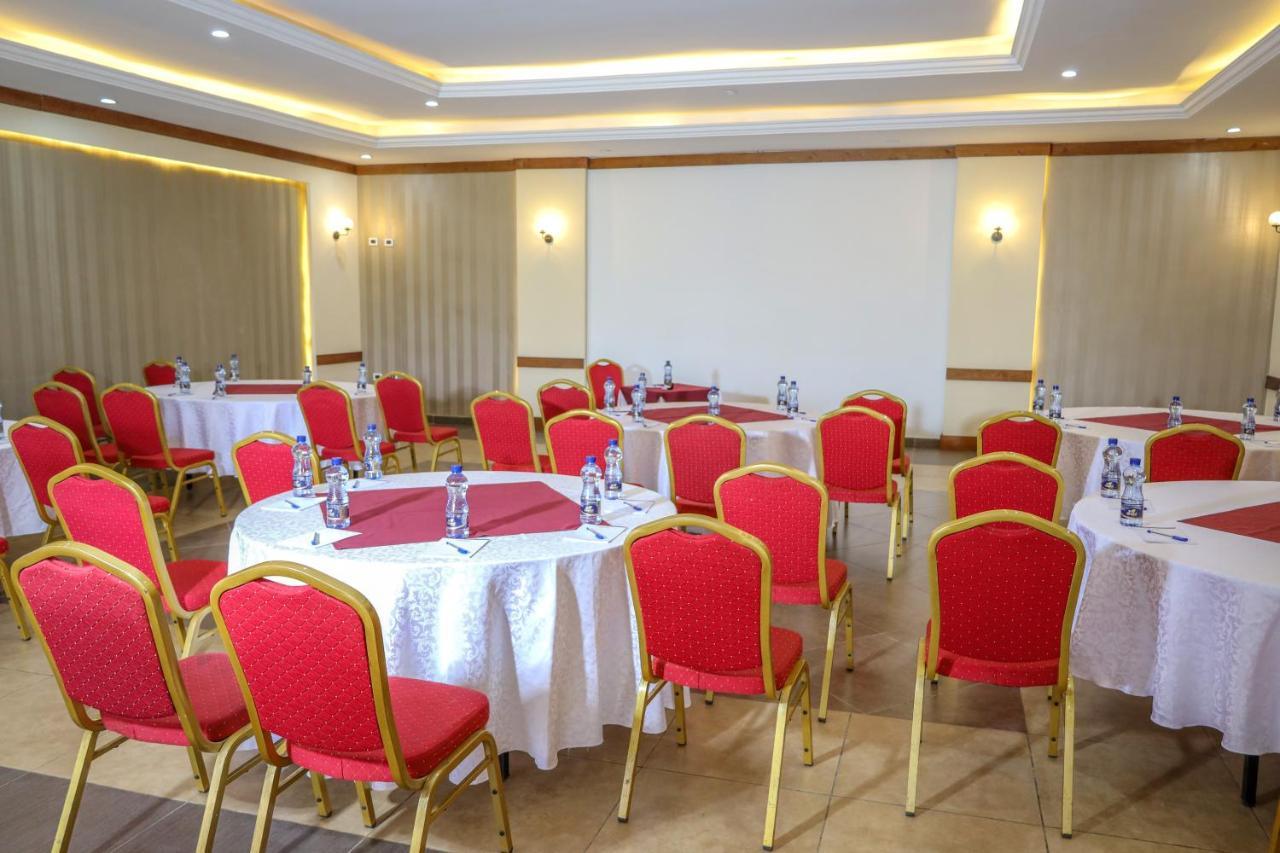 Yaya Africa Athletics Village Sululta Ngoại thất bức ảnh
