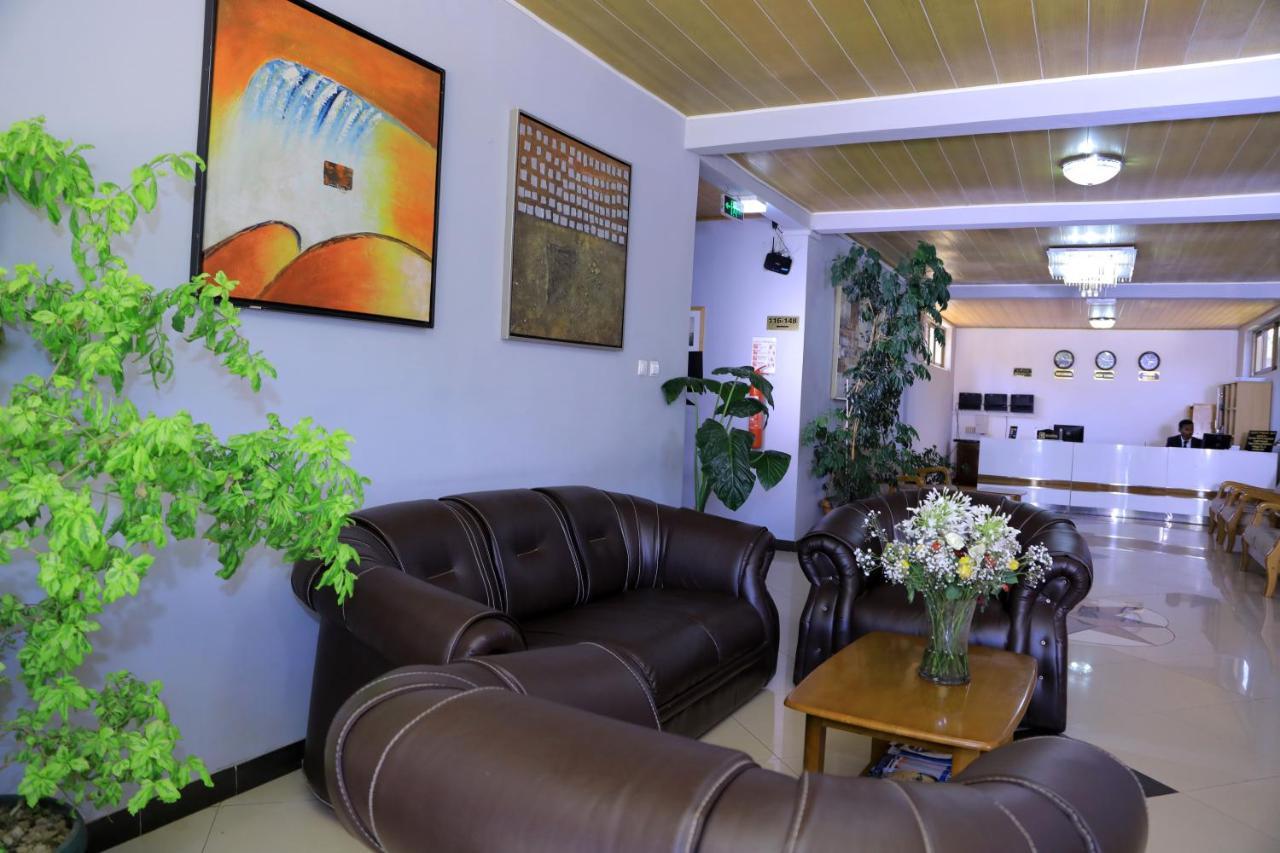 Yaya Africa Athletics Village Sululta Ngoại thất bức ảnh