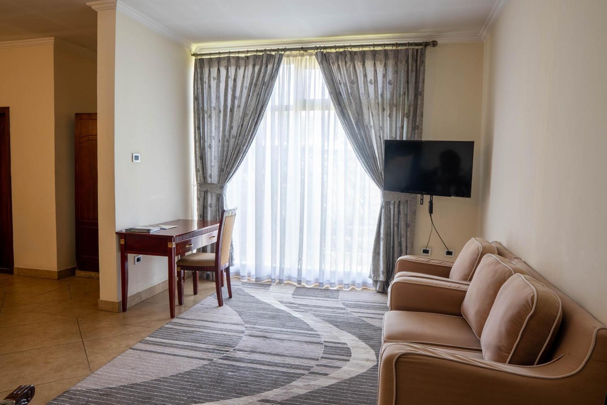 Yaya Africa Athletics Village Sululta Ngoại thất bức ảnh