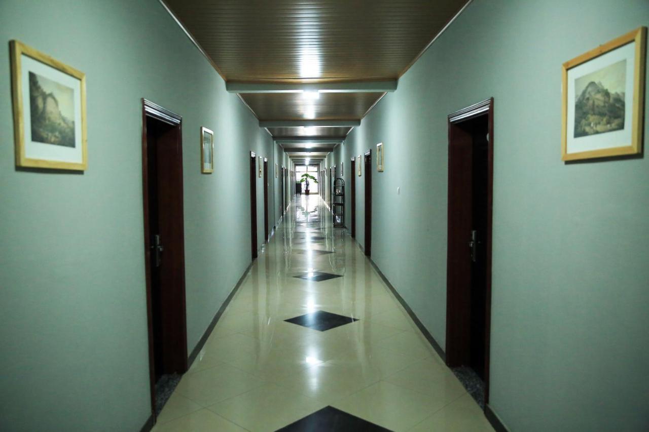 Yaya Africa Athletics Village Sululta Ngoại thất bức ảnh